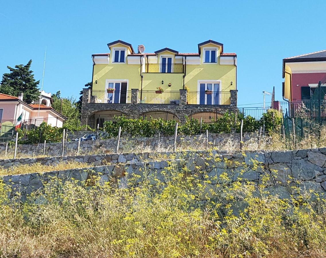 Verde Mare Аласио Екстериор снимка